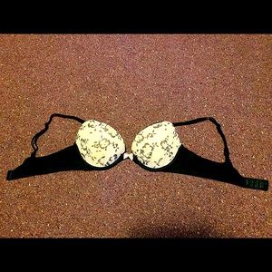 Victoria's Secret Push Up Plunge Bra 36B